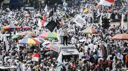 В Индонезии прошел миллионный антиправительственный митинг