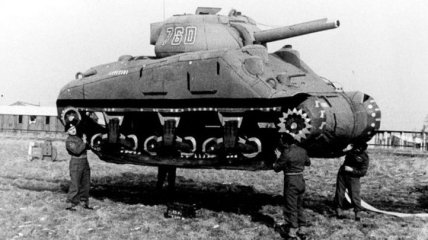 Резиновые танки: как хитрили на войне с не очень тяжелой техникой в 1918-1954 годы (Фото) 