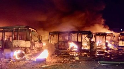 Удар русских фашистов по Днепру - сгорело около 100 автобусов