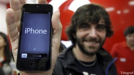 iPhone 5 без привязки к оператору поступил в продажу в США
