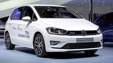 VW представил самую экономичную модификацию компактвэна Sportsvan