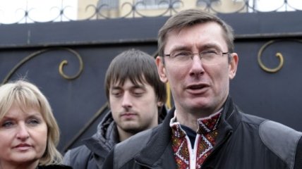 Эксперт: Власть пропиарилась за счет Луценко