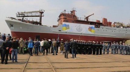 В Украине спустили на воду корабль специального назначения для ВМС  