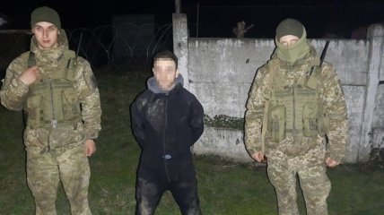 "Підводна контрабанда" - до Румунії намагались перправити медичні маски 