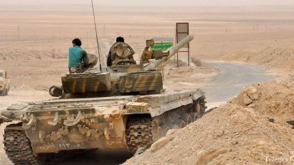 Войска Асада вошли в контролируемый ИГИЛ город Эль-Карьятейн
