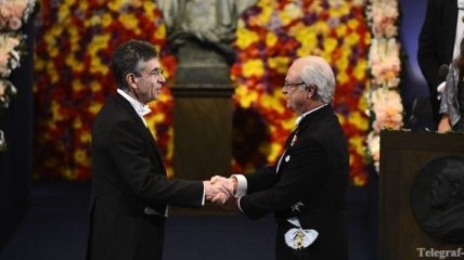 Король Швеции вручил Нобелевские премии 