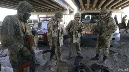 Защитники Донецкого аэропорта получили дополнительное вооружение
