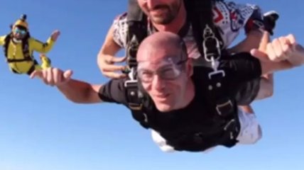 Зинедин Зидан попробовал себя в парашютном спорте