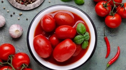 Консервированные помидоры в собственном соку на зиму. Маринованные помидоры в томатном соусе