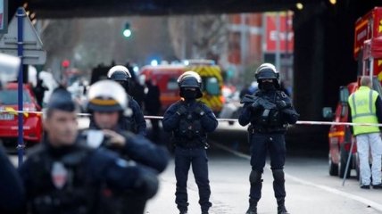 Атака в пригороде Парижа: нападавший имел психические расстройства