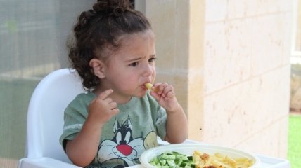 Привыкаем к яду с пеленок: удручающий факт о детском питании