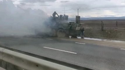 Российский БТР сгорел в Крыму