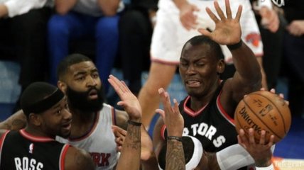 "Торонто" впервые за 15 лет выиграл серию плей-офф НБА  