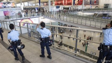 После "ночи хаоса" аэропорт Гонконга возобновил работу