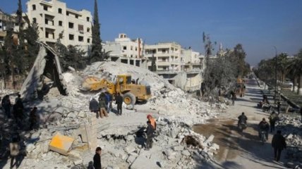 От авиаударов по сирийскому городу Идлиб погибли около 30 человек