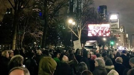 В Нью-Йорке проходят митинги против Трампа
