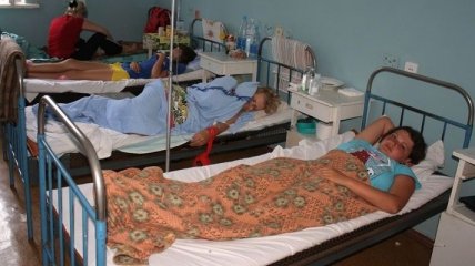 15 человек госпитализированы с отравлением на Житомирщине
