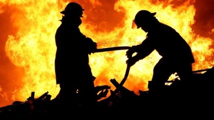 За сутки в Украине произошло 184 пожара и 81 ДТП