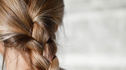 Специалисты рассказали, на какие болезни указывает состояние волос