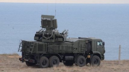 Порошенко: Россия превратила Крым в военную базу