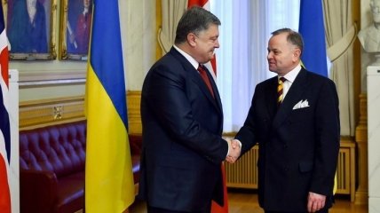 Порошенко призвал Норвегию помочь прекратить агрессию на Донбассе