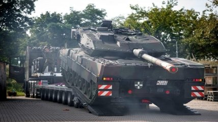 Німецький танк Leopard 2