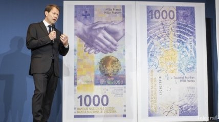 Швейцария презентовала обновленную банкноту самого высокого номинала в Европе