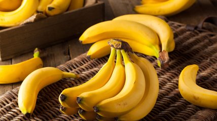 Стиглі банани часто починають чорніти