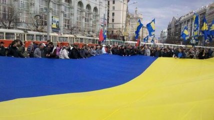 Оппозиция готова начать запрещенную акцию "Вставай, Украина!" 