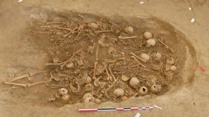Обнаружен подземный храм-захоронение возрастом около 5000 лет (Фото)