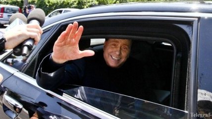 Берлускони намерен лично сменить главного тренера "Милана"
