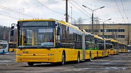 В Киеве продлят работу транспорта на Пасху