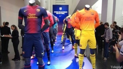 "Барселона" опередила "Реал" и "МЮ" по продаже футболок