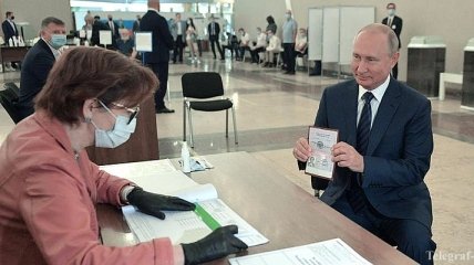 Поправки в Конституцию РФ: Кремль назвал триумфом результаты голосования 