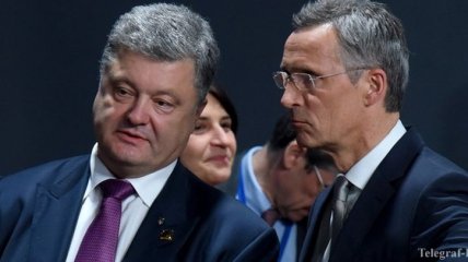 Порошенко и Столтенберг обсудили эскалацию ситуации на Донбассе