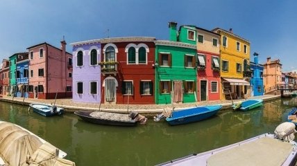 Самый яркий и солнечный квартал итальянской Венеции (Фото)