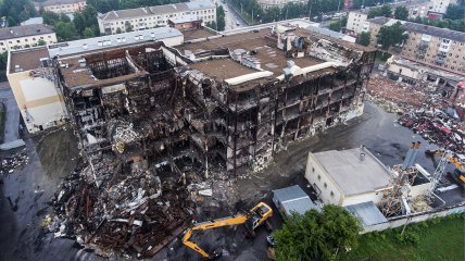 В торговом центре Кемерово сгорело 64 человека, большинство из которых - дети