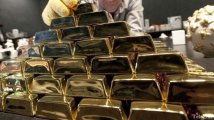 Эксперты советуют хранить деньги в золоте