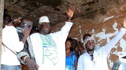 Президент Сьерра-Леоне переизбран на второй срок