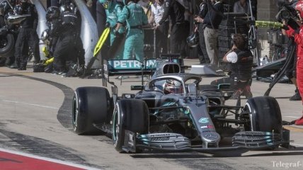 Борьба с расизмом: Mercedes решила перекрасить болиды F1 в черный цвет (Фото)
