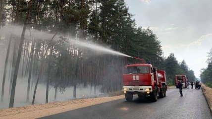 На Херсонщині ліквідують 18 природних пожеж