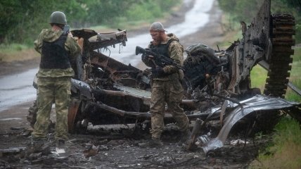 Українські захисники регулярно знищують техніку супротивника