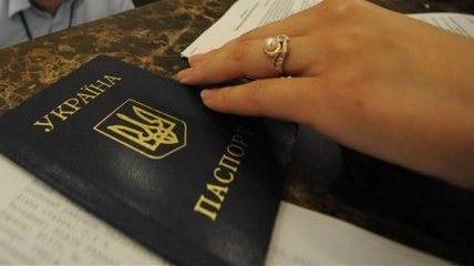 Верховная Рада разрешила НБУ печатать бланки паспортов