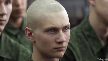 Министр обороны РФ: Утро в армии должно начинаться с гимна