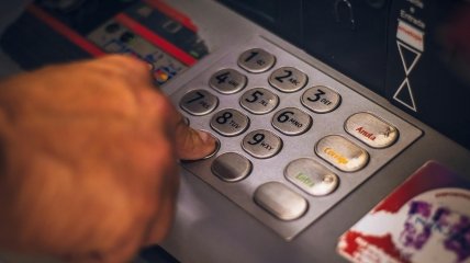 У роботі банкомату може бути збій