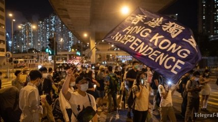 Протесты в Гонконге: Британия готова принимать переселенцев 