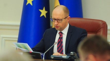 Яценюк сообщил, сколько налогов госбюджет не получил из Донбасса