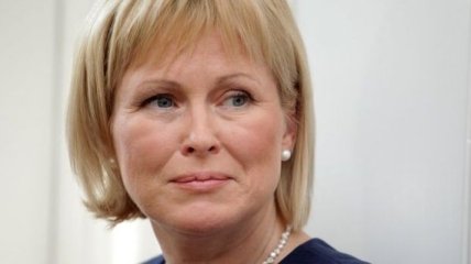 Министра Латвии публично отчитали из-за приема в честь Дня России