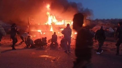 Десятки человек погибли после нападения боевиков ИГИЛ на военный автобус в Сирии