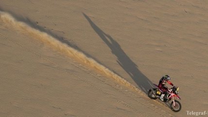 Аварии, верблюды и песок: яркие моменты ралли Дакар 2020 (Фото)